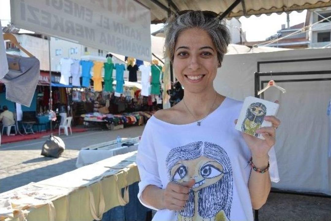 İ&ccedil; Mimarlığı Bırakıp Hayallerindeki Resim Sergisini A&ccedil;tı