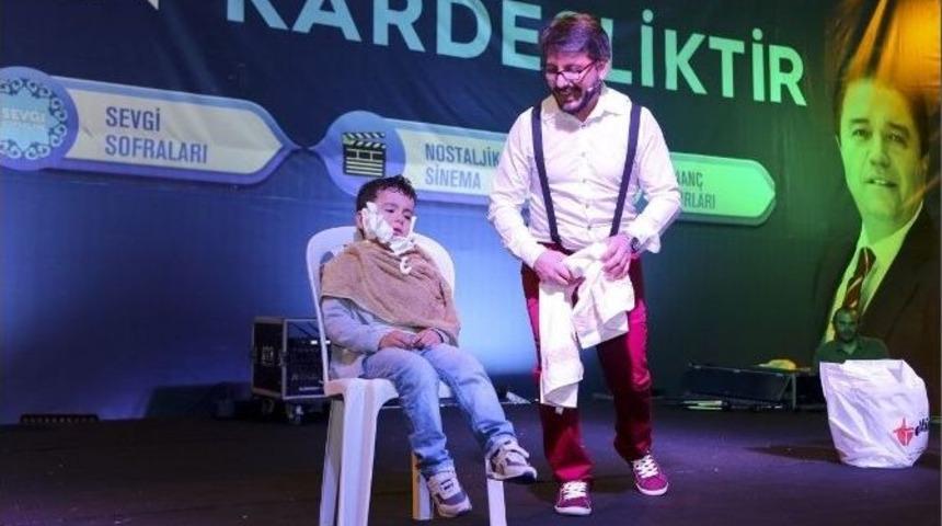 Ramazan Gecesi, Sohbet Ve İll&uuml;zyon G&ouml;sterisiyle Renklendi