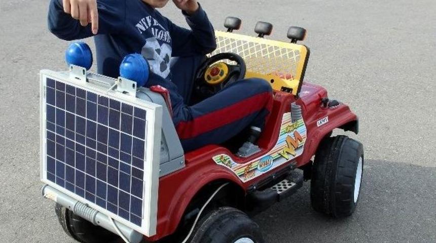 G&uuml;neş Paneli İle Ak&uuml;l&uuml; Ara&ccedil;ların Şarj Sorununa &Ccedil;&ouml;z&uuml;m