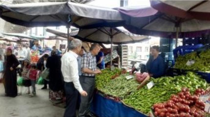 Zabıta Ekipleri Pazar Denetiminde