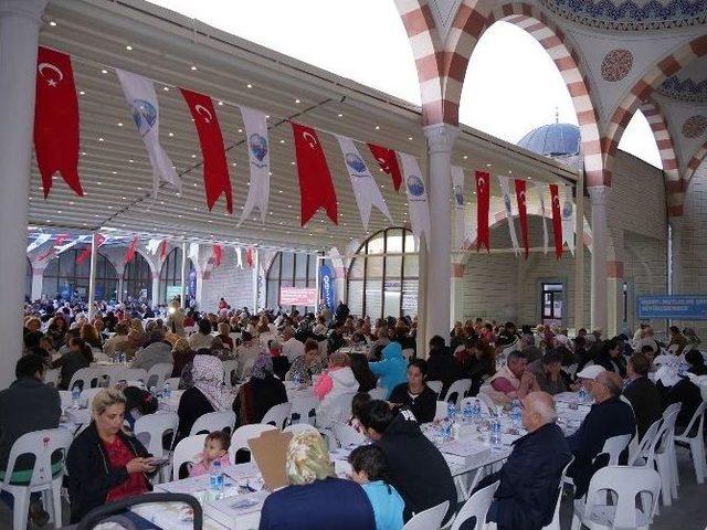 Başkan Akgün: “ramazan Paylaşmak Demektir”