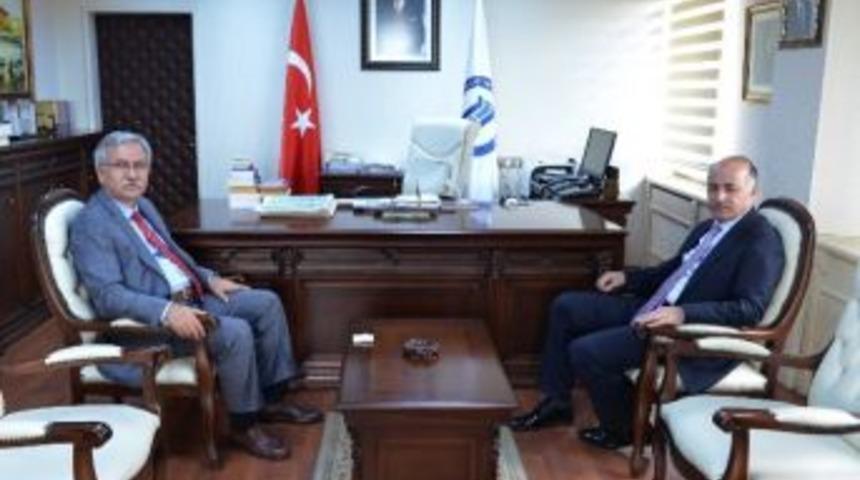 Vali Azizoğlu&rsquo;ndan Bartın &Uuml;niversitesi&rsquo;ne Veda Ziyareti