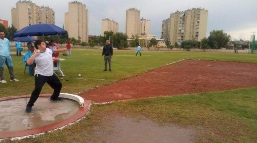 Down Sendromlu Milli Sporcu Başarıya Doymuyor