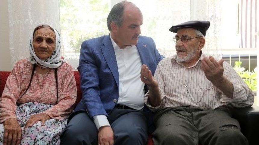 Pamukkale Belediyesi, Yaşlı Ve Engellilere Kişisel Bakım Hizmeti Başlattı