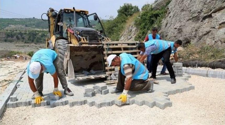 Erdemli&rsquo;de Parke Yol &Ccedil;alışmaları Hız Kesmeden Devam Ediyor