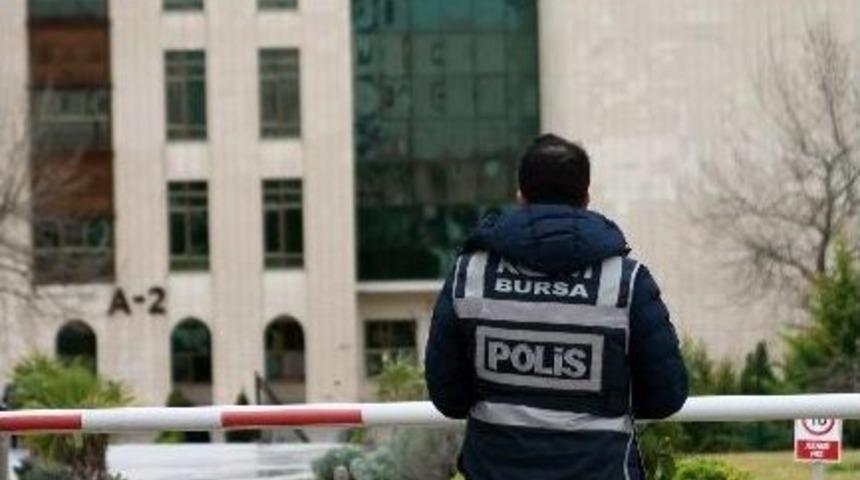 Kayyum Bug&uuml;n G&ouml;revine Başlıyor