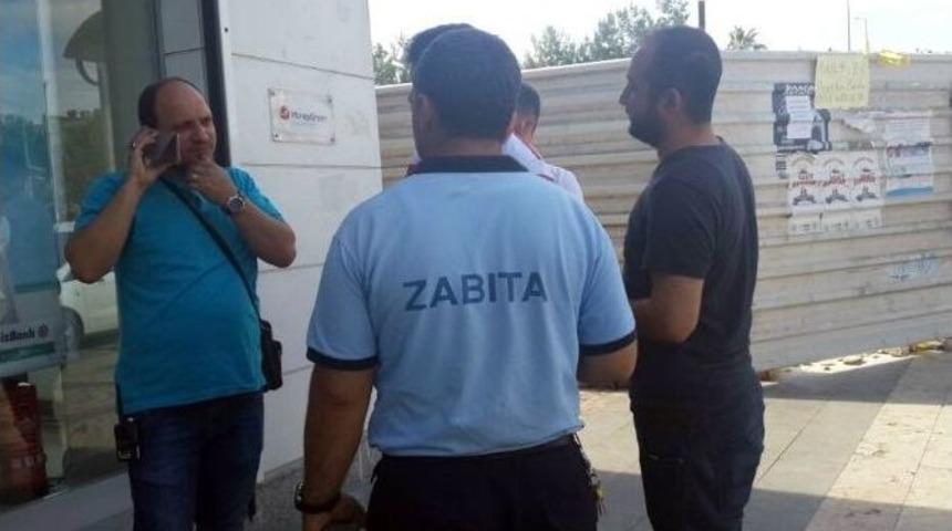 Zabıta Memuru, Kendini Polis Olarak Tanıtan Dolandırıcılara 20 Bin Tl Kaptırdı
