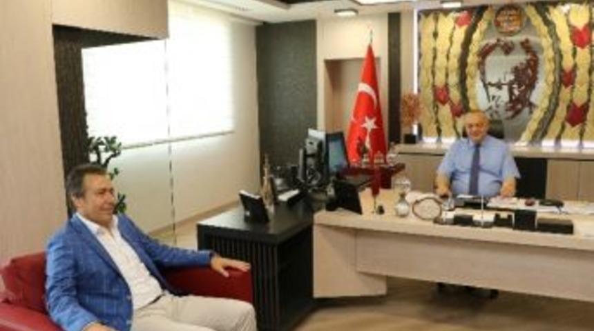 Başkan Erg&uuml;n, Nurullah Savaş&rsquo;ı Ağırladı