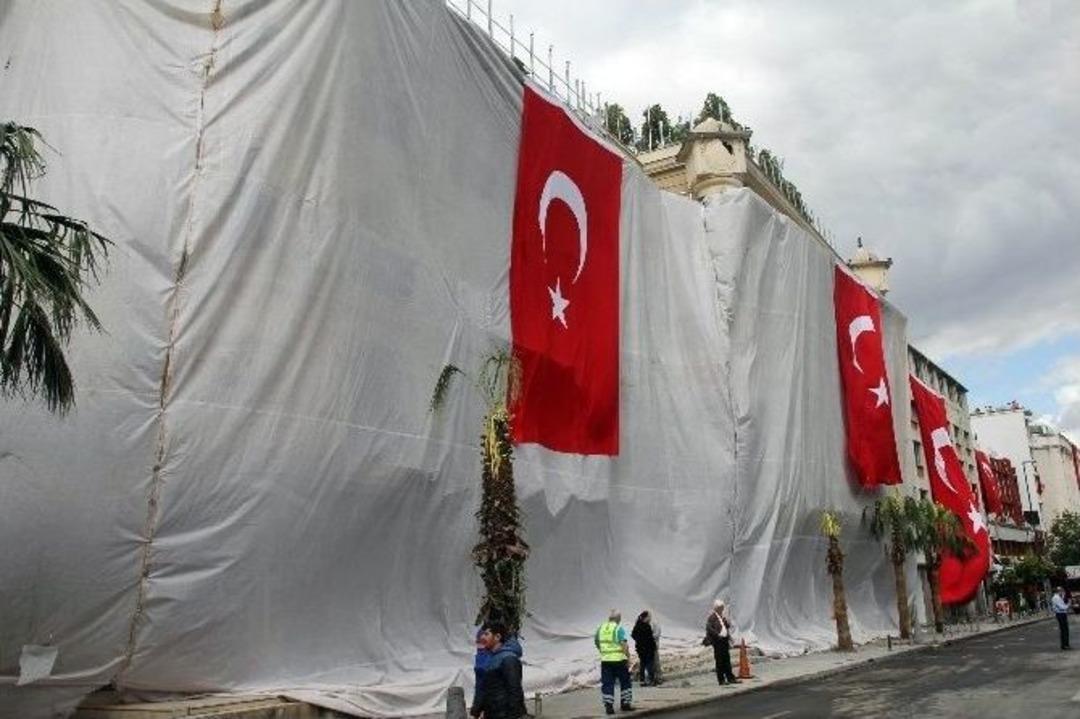 Vezneciler&rsquo;de Ter&ouml;r&uuml;n İzleri Siliniyor