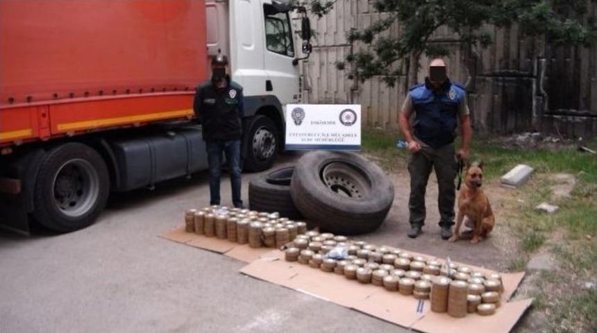 9 Milyon Liralık Eroin, Tır&rsquo;ın Stepnesinden &Ccedil;ıktı