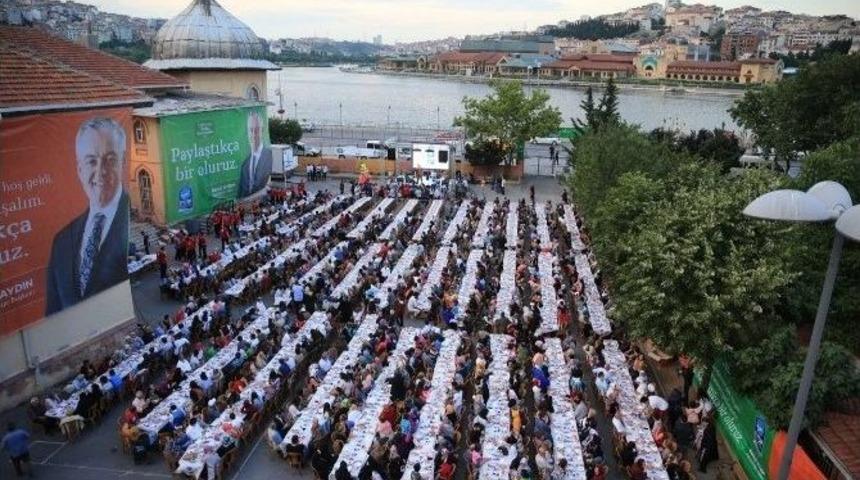 Ramazan Bereketi Ey&uuml;p&rsquo;te Paylaşılıyor