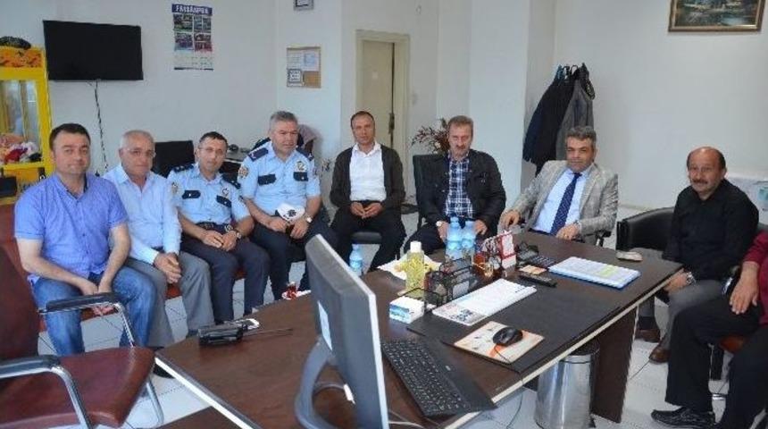 Emniyet M&uuml;d&uuml;r&uuml; &Ouml;zt&uuml;rk Şof&ouml;r Esnafıyla Buluştu