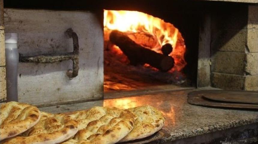 Tırnaklı Pide Vatandaşın G&ouml;zdesi Oldu