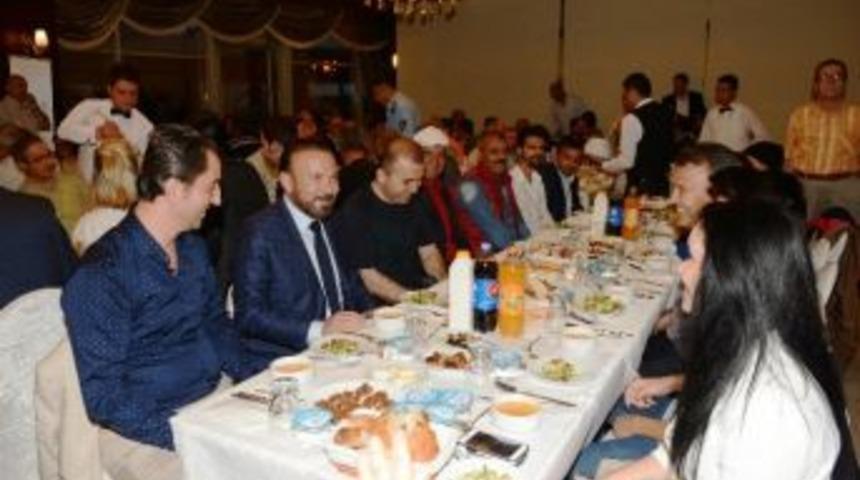 İzmit Belediyesi, İftarda Bir Araya Geldi