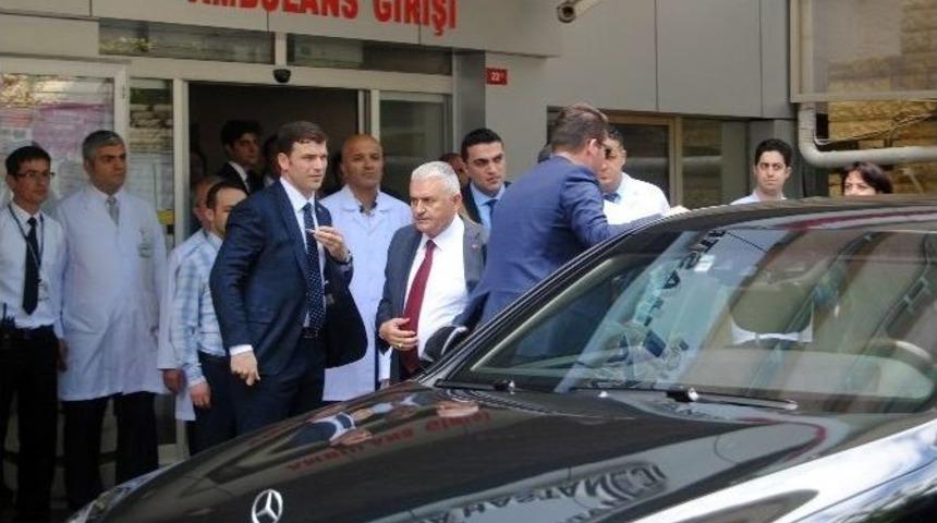Başbakan Yıldırım, Haseki&rsquo;de Tedavileri S&uuml;ren Yaralıları Ziyaret Etti