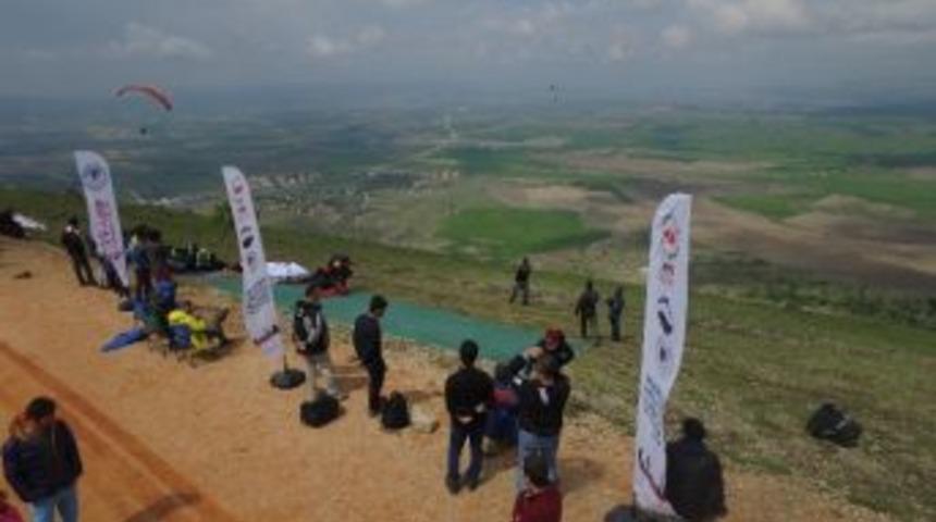 Dicle&rsquo;nin Gen&ccedil;leri Başkent Semalarında