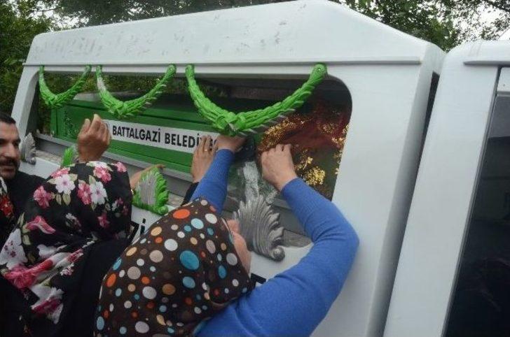 İstanbul’daki Terör Saldırısında Hayatını Kaybeden Elif Tutuş İnce’nin Cenazesi Baba Ocağına Getirildi G4