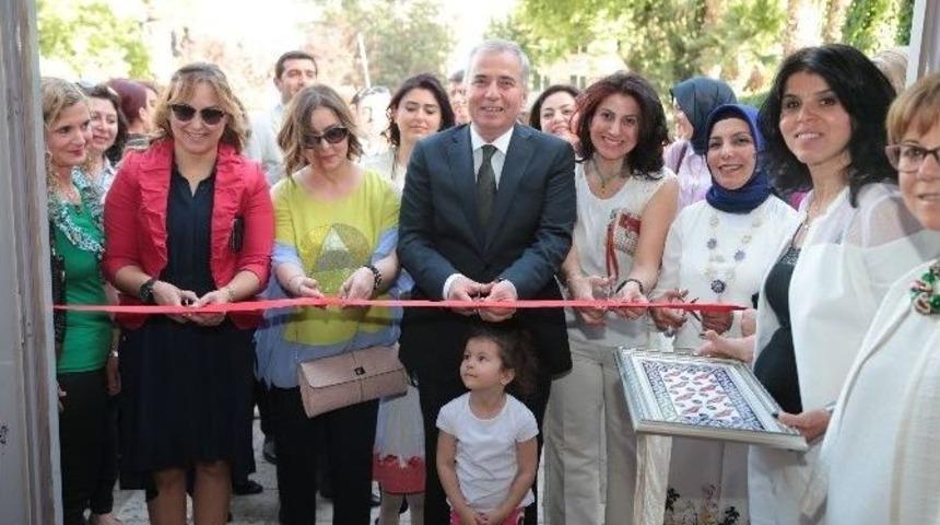 Çamura Hayat Verdiler