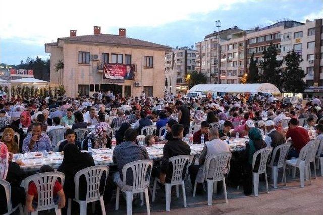 Haliliye Belediyesinden İftar Sofrası Geleneği