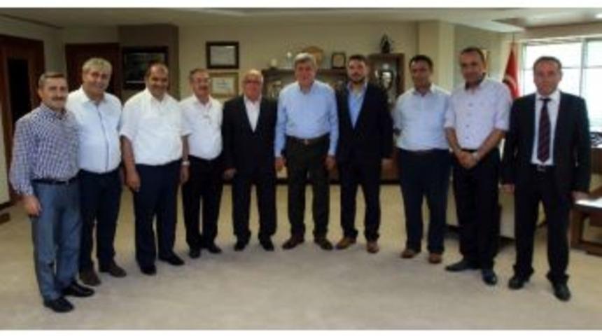 Başkan Karaosmanoğlu, 5 No&rsquo;lu Kooperatifi Konuk Etti