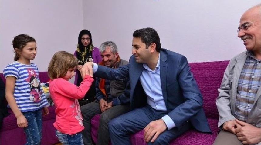 Başkan Eroğlu&rsquo;ndan &Ccedil;at Kapı Ziyaretler