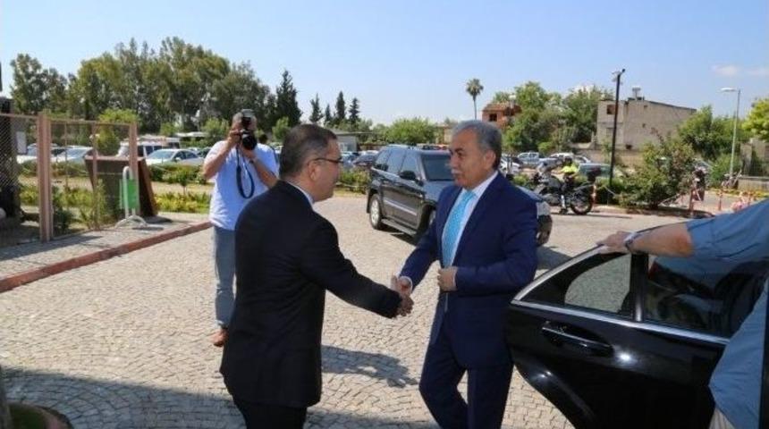 Vali Büyük’ten Başkan Çelikcan’a Veda Ziyareti