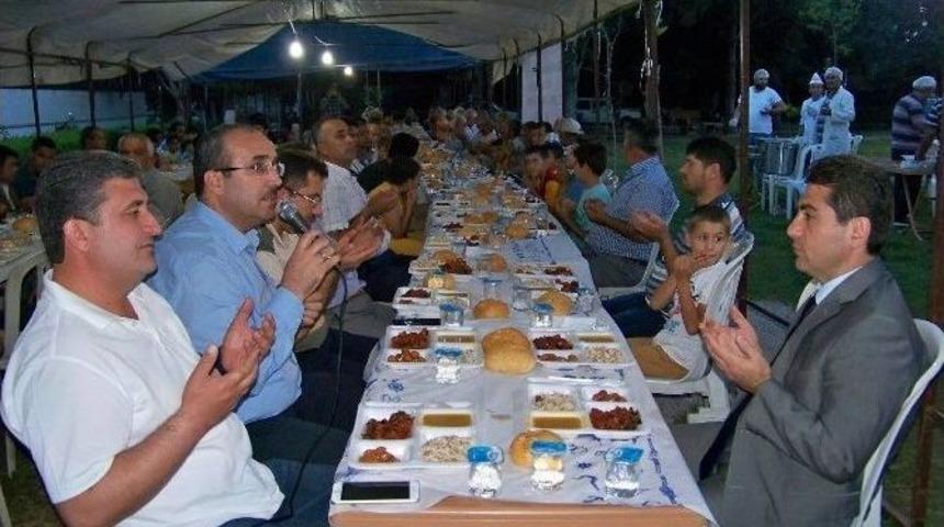 Hassa&rsquo;da İftar &Ccedil;adırı Kuruldu