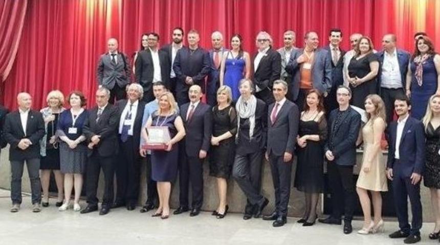 Bak&uuml;&rsquo;den Bursa&rsquo;ya &Ouml;d&uuml;l