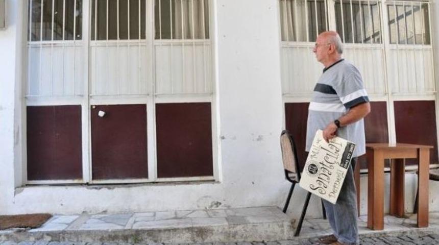 Milas&rsquo;ta Sanat&ccedil;ılar Sokağa Atıldı İddiası