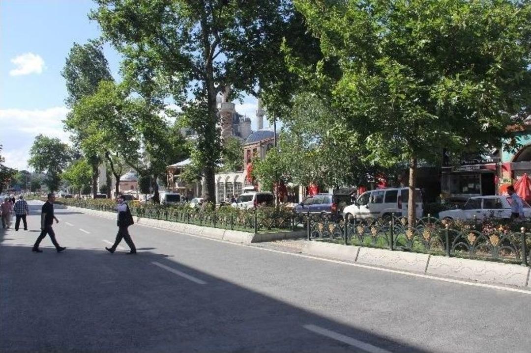 Vezneciler&rsquo;de Kapatılan Cadde Trafiğe A&ccedil;ıldı
