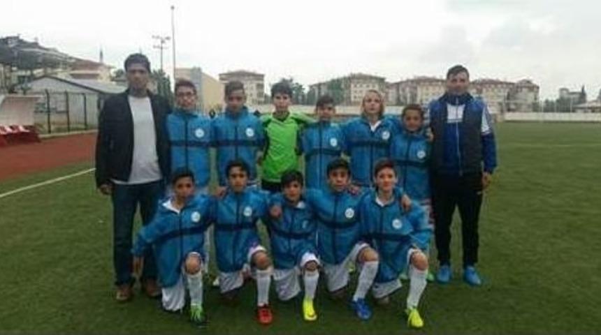 Bilecik&rsquo;in U 13 Şampiyonları B&ouml;lge Finali İ&ccedil;in Ter D&ouml;kecek