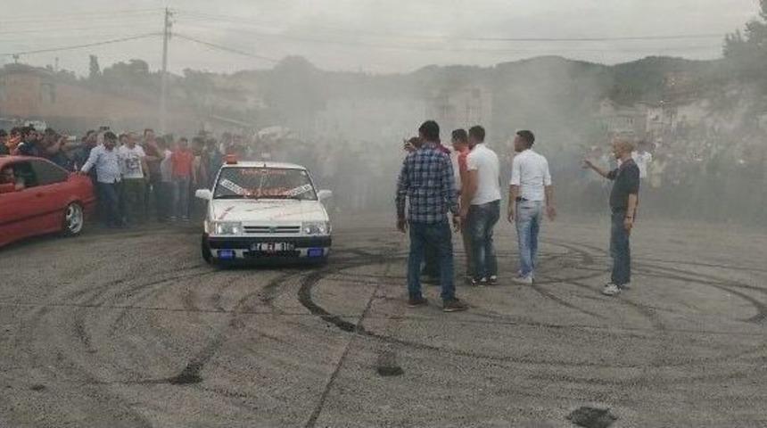 Drift Kazası Taşlı Sopalı Kavgaya D&ouml;n&uuml;şt&uuml;