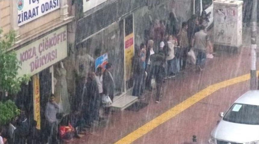 Van&rsquo;da Sağanak Yağış