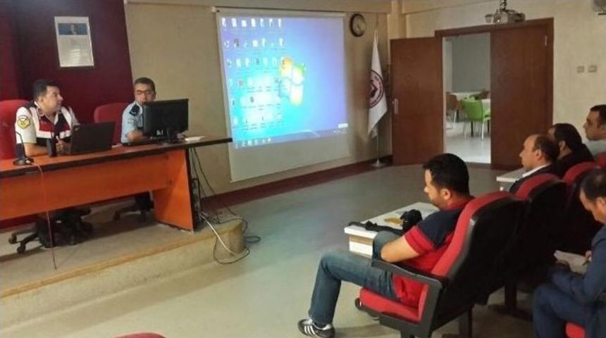 Jandarmadan Servis Şof&ouml;rlerine Seminer