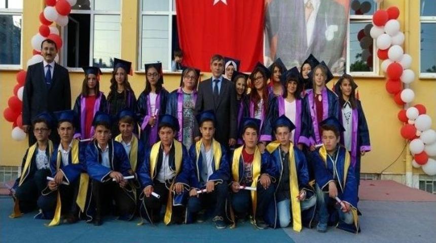 İscehisar’da Mezuniyet Töreni