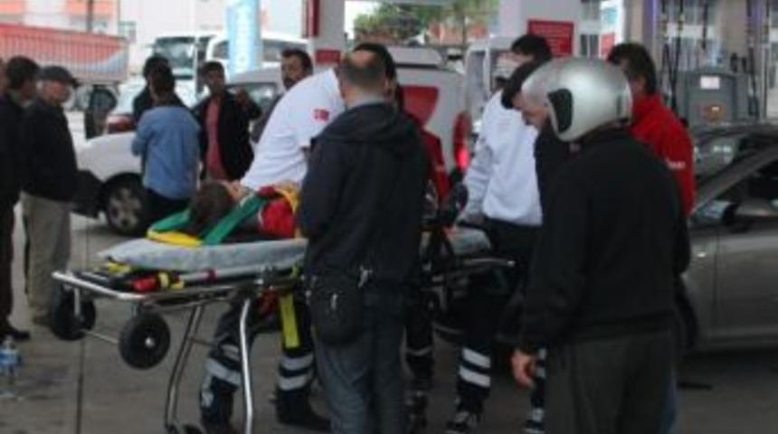 Otomobilin &Ccedil;arptığı &Ccedil;ocuk Yaralandı