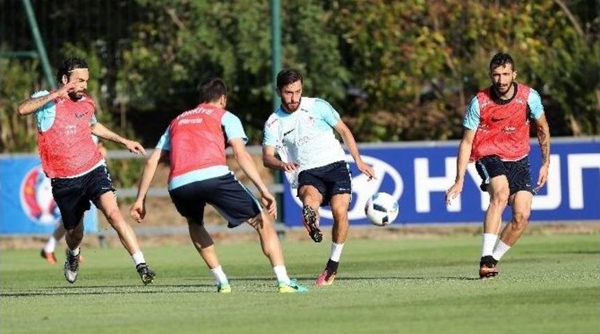 A Milli Takım, Hırvatistan Ma&ccedil;ı Hazırlıklarını S&uuml;rd&uuml;r&uuml;yor