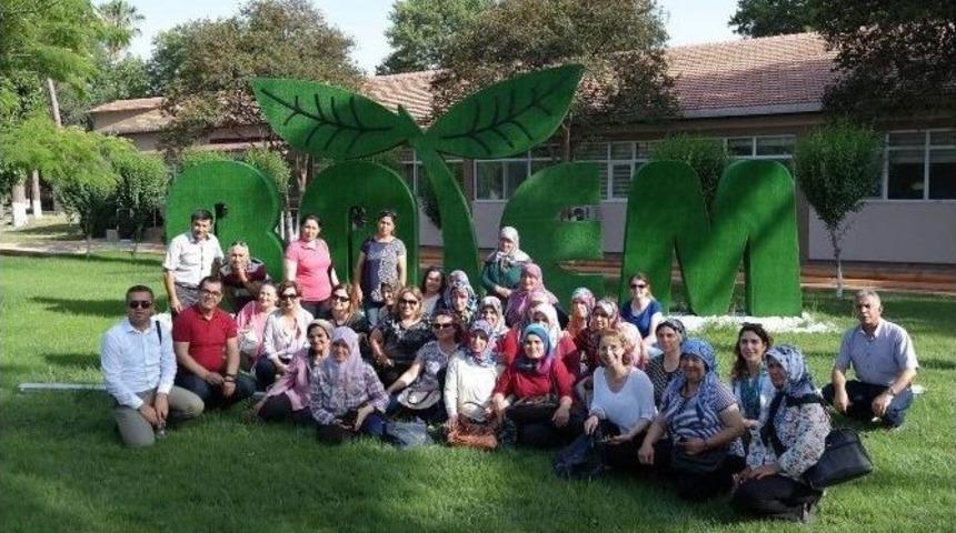 İncir &Uuml;reticisi Kadınlar Antalya Expo 2016 Fuarında