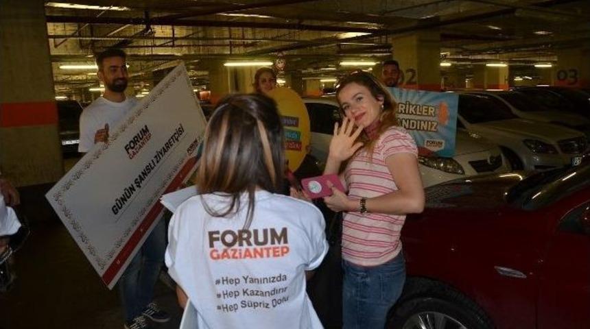 Bu Alış Veriş Merkezine Gelenler, Neye Uğradığını Şaşırıyor