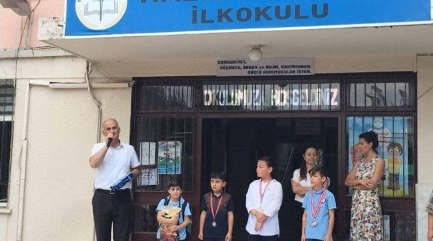 &Ouml;ğrenciler Atık Malzemeleri Yeniden Canlandırdı