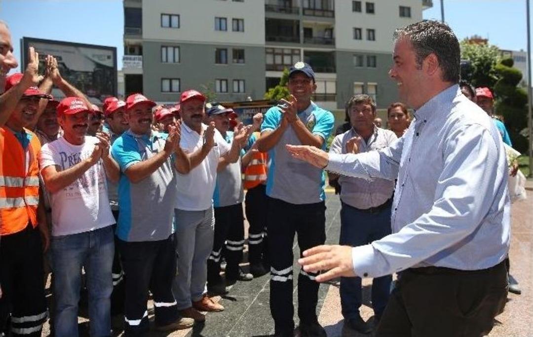 İş&ccedil;ilerden Başkan Piriştina&rsquo;ya Zam Teşekk&uuml;r&uuml;