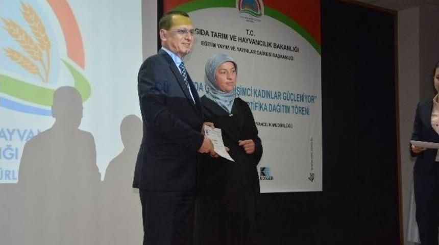 Tarımda Gen&ccedil; Girişimci Kadınlar G&uuml;&ccedil;leniyor