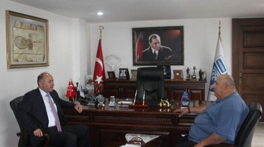 Vali Azizoğlu&rsquo;dan Timur&rsquo;a Veda Ziyareti