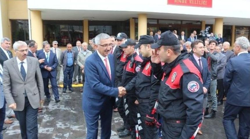 Çorum’a Atanan Vali Kılıç Niğde’den Alkışlarla Uğurlandı