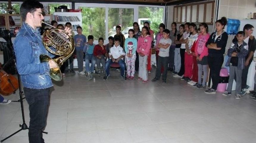 &Ccedil;ocuklar Eğlenerek &Ouml;ğreniyor