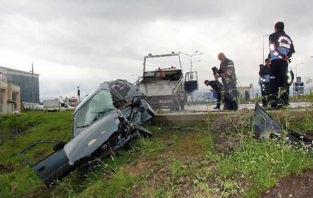 Erzurum’da Trafik Kazası: 3 Yaralı