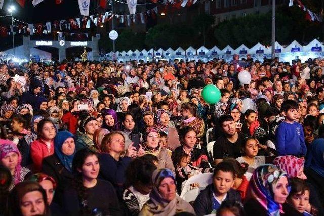 Nihat Hatipoğlu: “hz. Peygambersiz Din Kurmaya Çalışıyorlar”