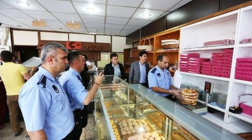 Belediye Ekipleri Fırınları Denetliyor