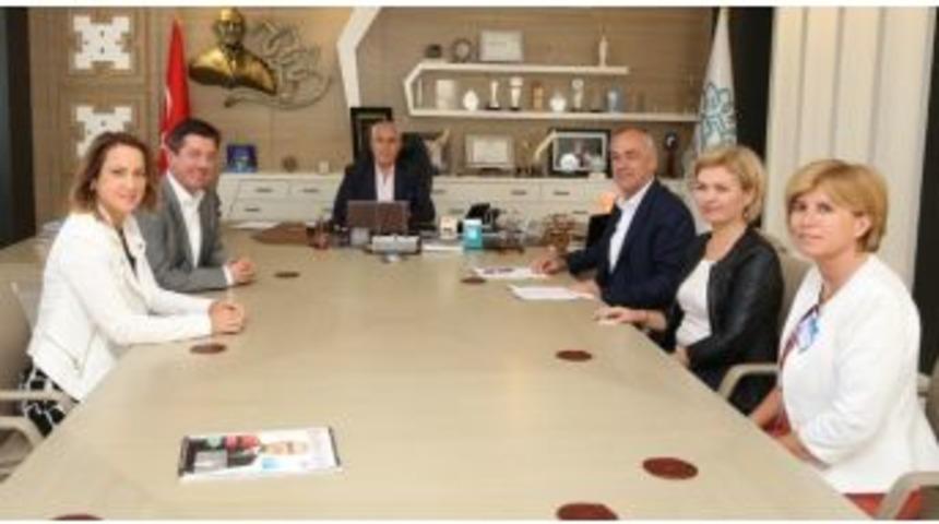 Bursa Nilüfer Tenis Kulübü Derneği’nden Bozbey’e Ziyaret