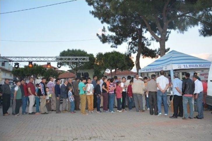 Başkan Özakcan, İftar Sofralarında Vatandaşlarla Buluşuyor G2